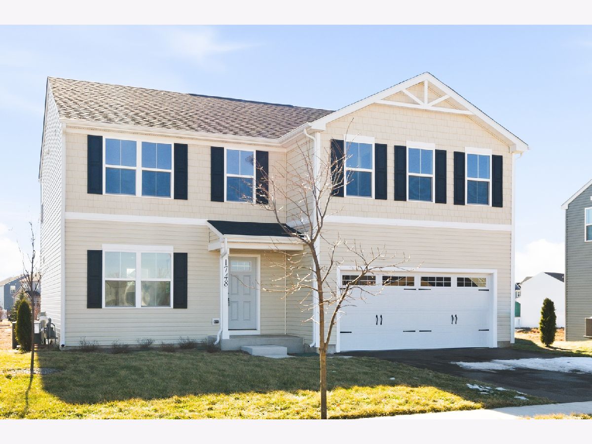 Homes For Sale Devonaire Farms Dekalb Illinois, 1748 Furrow Street