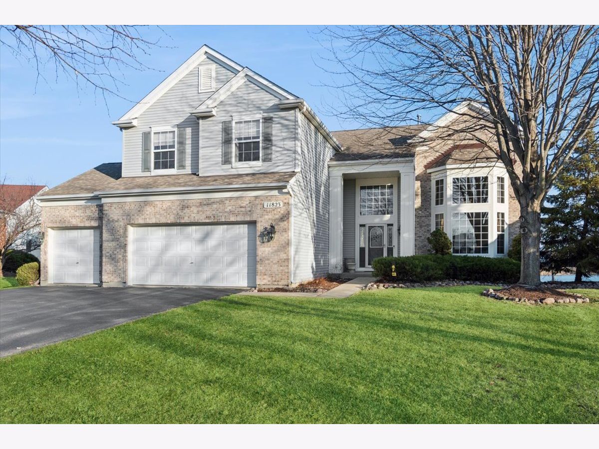 Homes & Townhomes For Sale Crossings At Wolf Creek Plainfield Illinois, 11823 Wolf Creek Lane