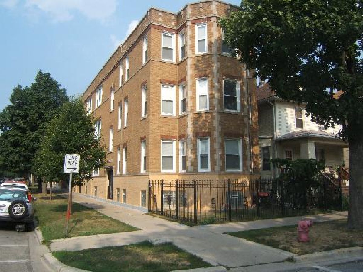  Rented Chicago Illinois, 3436 Leland
