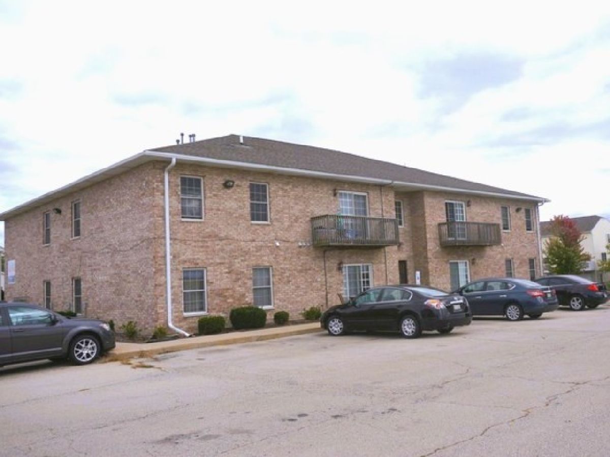  Rented Cortland Illinois, 555 Strack