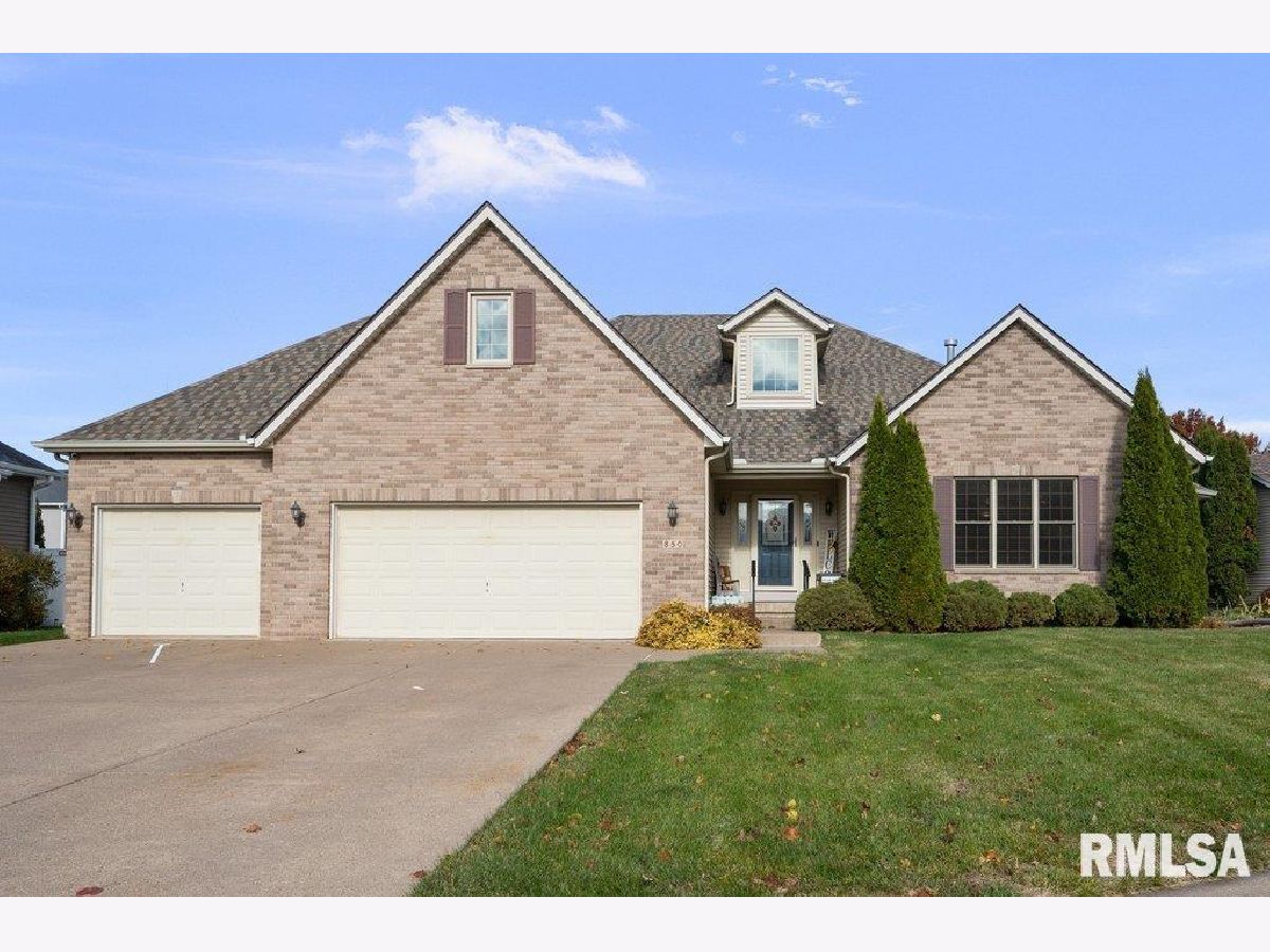  For Sale Eldridge Iowa, 850 Price Street