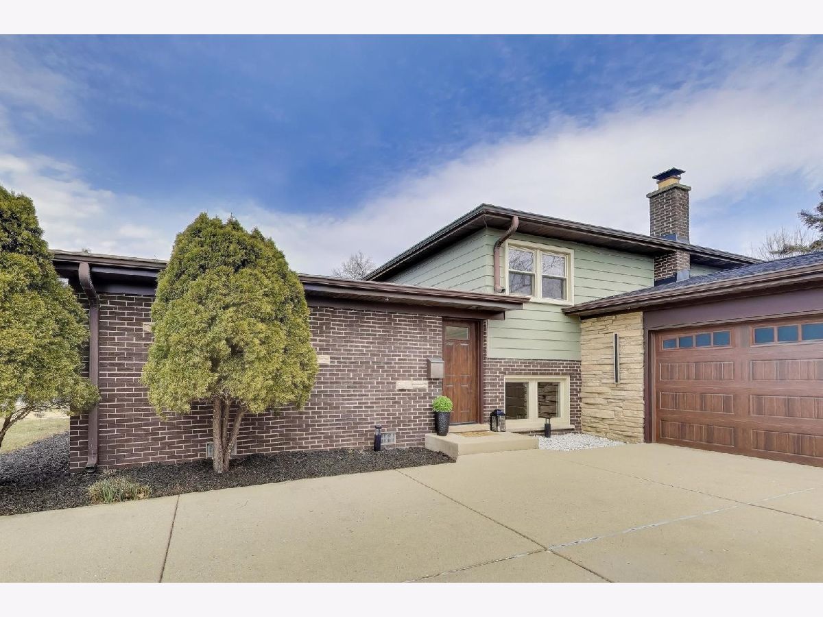  For Rent Mount Prospect Illinois, 909 Waverly