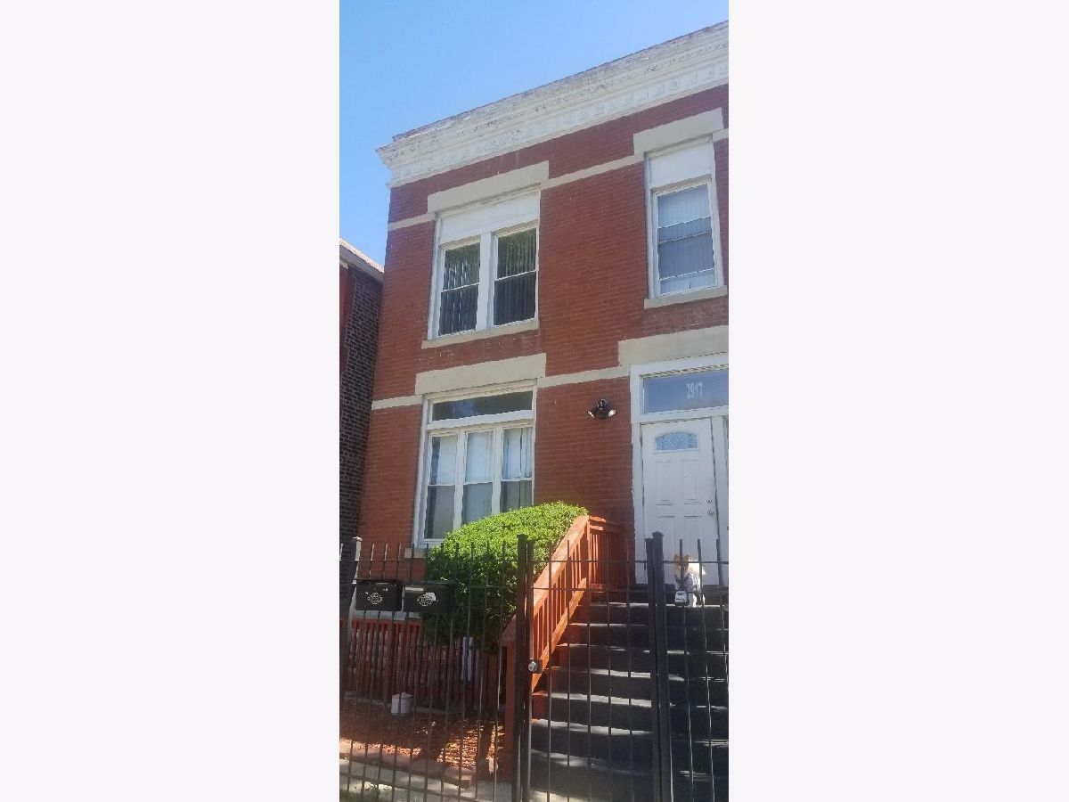  For Sale Chicago Illinois, 2917 Monroe Street