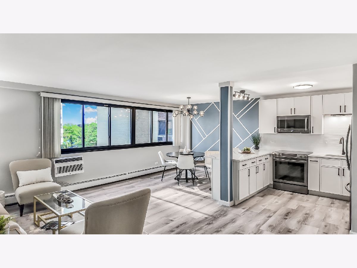  For Sale Chicago Illinois, 6300 Sheridan Road