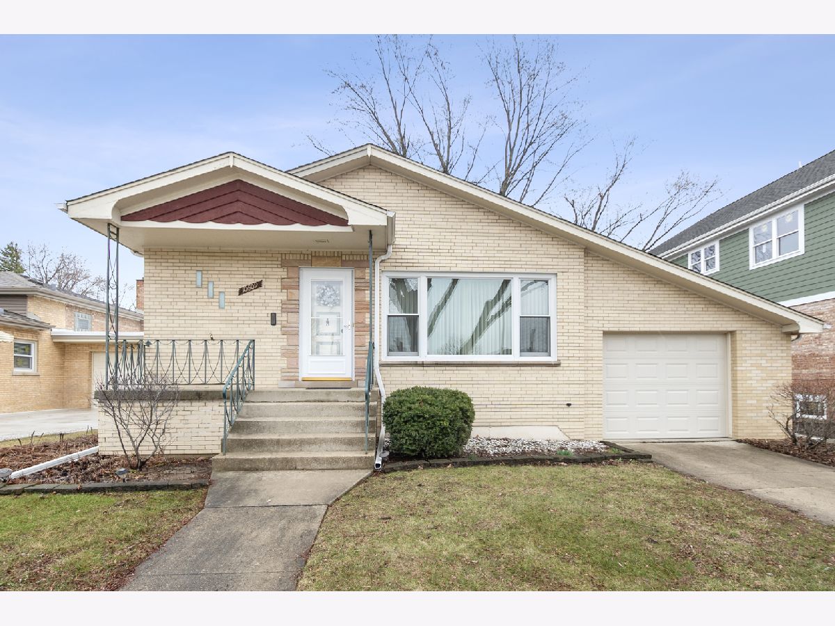  For Sale Oak Lawn Illinois, 10609 Kildare Avenue