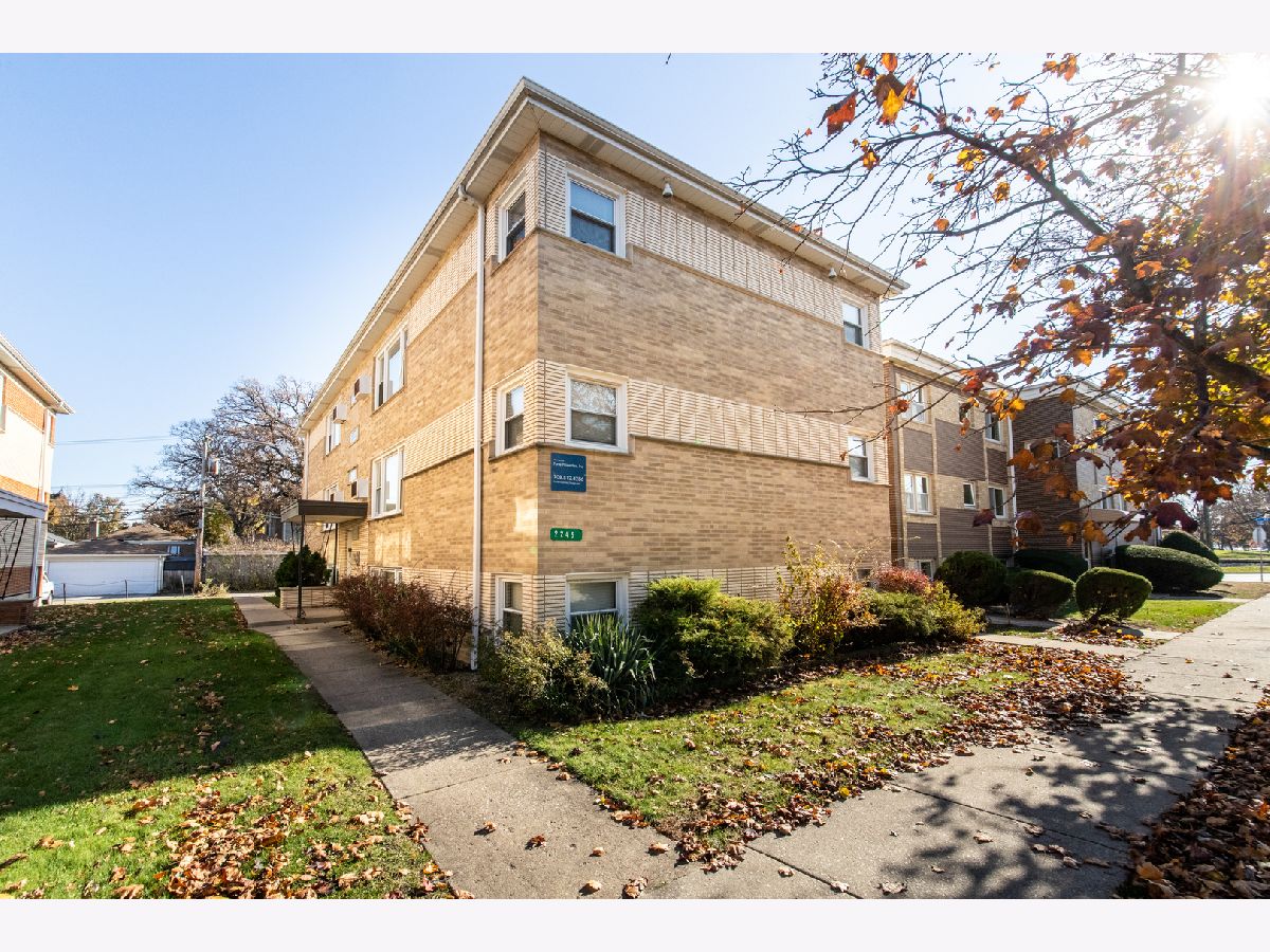  For Sale North Riverside Illinois, 2245 Des Plaines Avenue