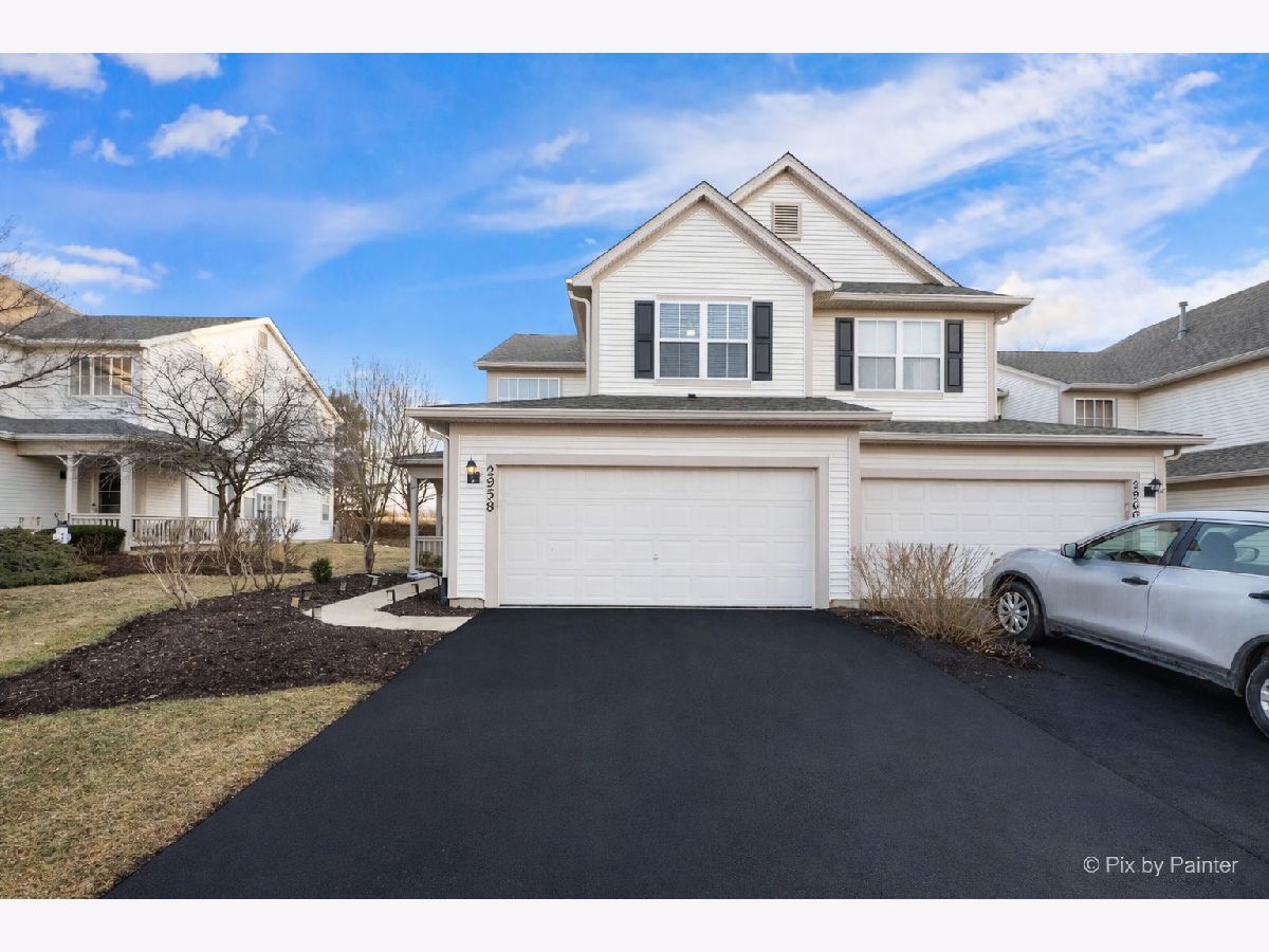 Townhomes & Condos & Homes For Sale Harvest Hills St Charles Illinois, 2958 Langston Circle