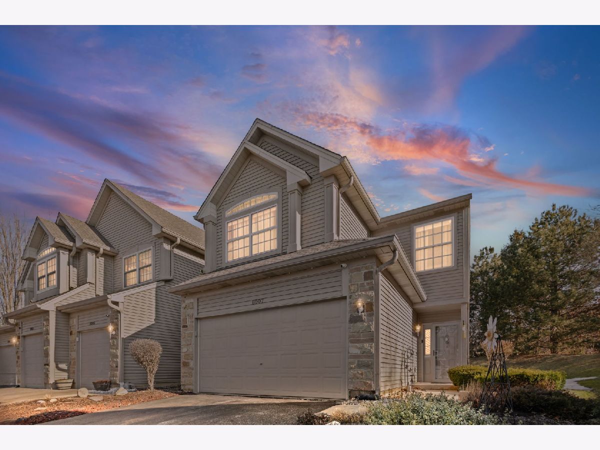  For Sale Carpentersville Illinois, 8007 Sierra Woods Lane