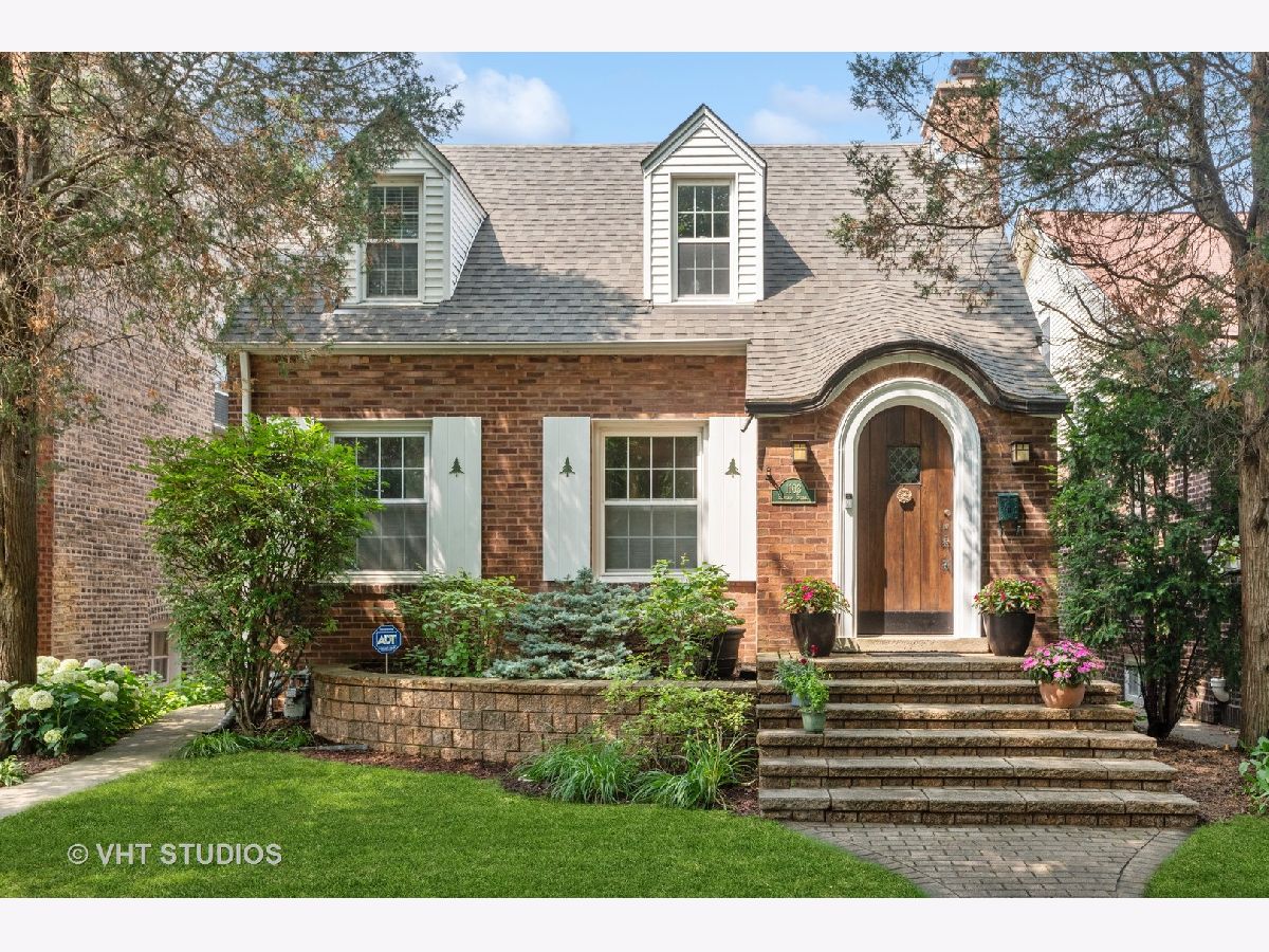  Sold Evanston Illinois, 1103 Seward