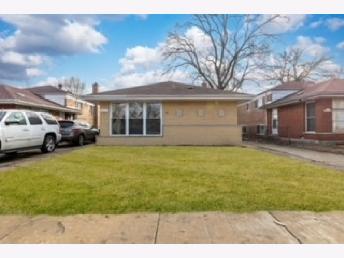  For Sale Dolton Illinois, 14737 Kimbark Avenue