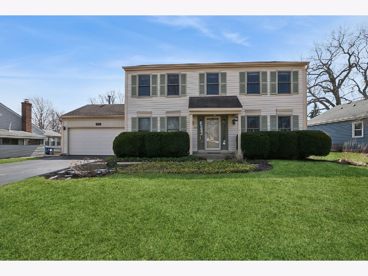 Homes & Townhomes & Condos For Sale Pembrook Gurnee Illinois, 5573 Barnwood Drive