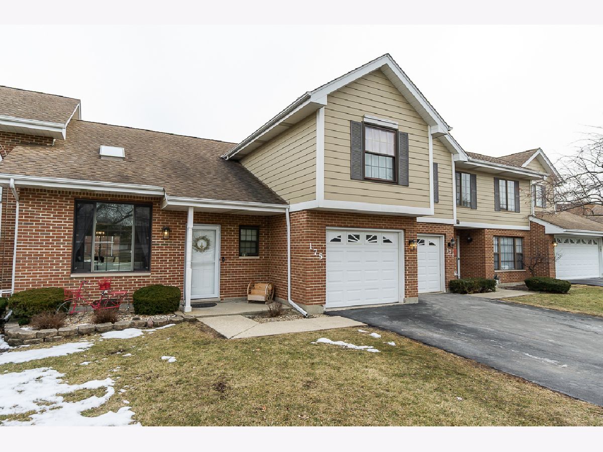  For Sale Wood Dale Illinois, 175 Clare Court