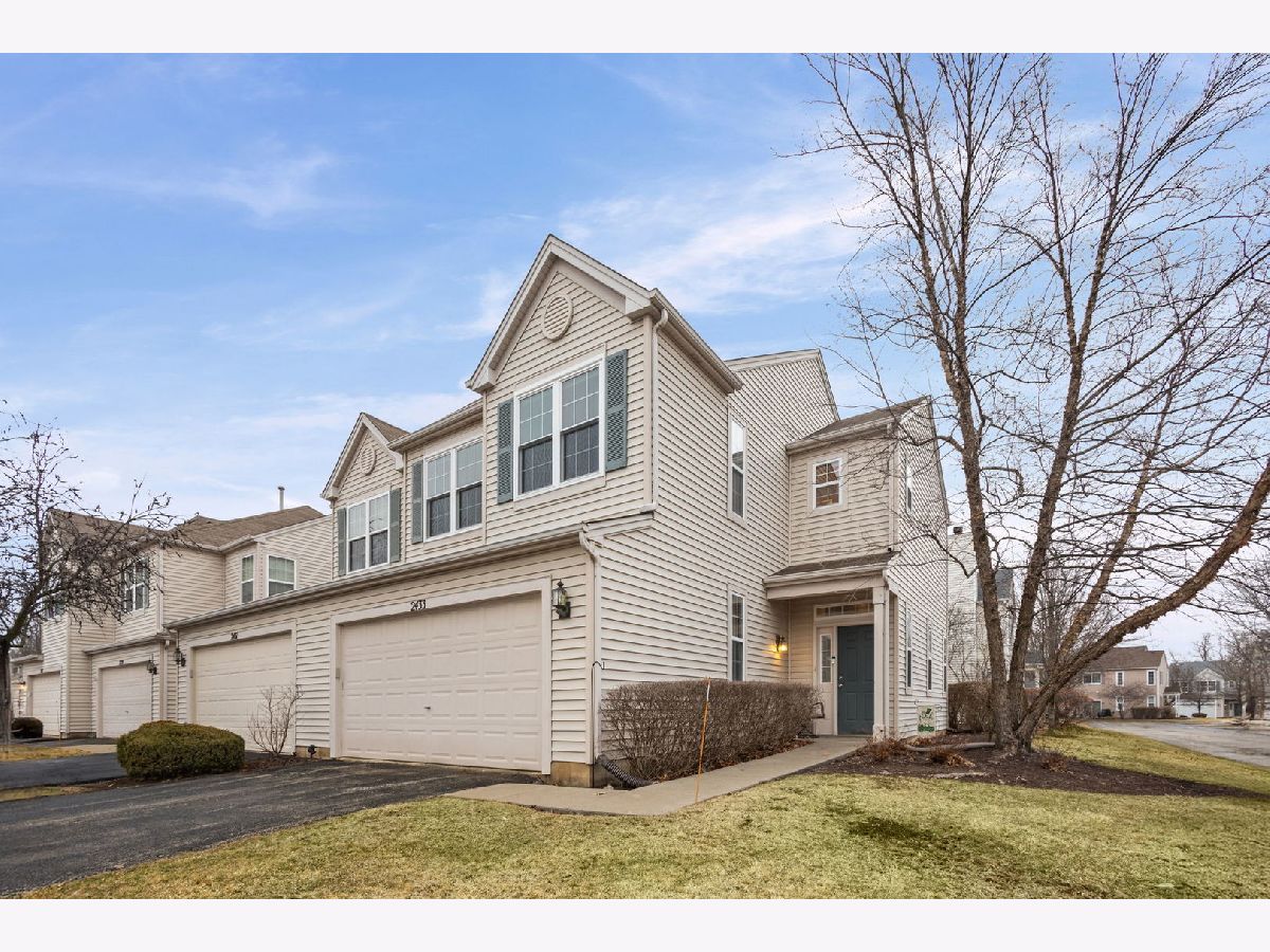  For Sale Joliet Illinois, 2433 Rocky Hill Circle