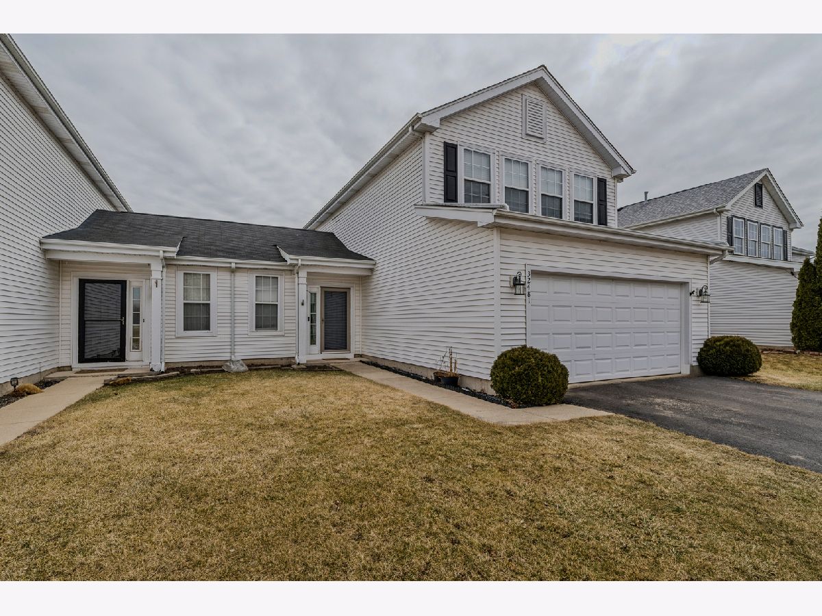  For Sale Lakemoor Illinois, 32481 Bakers Drive