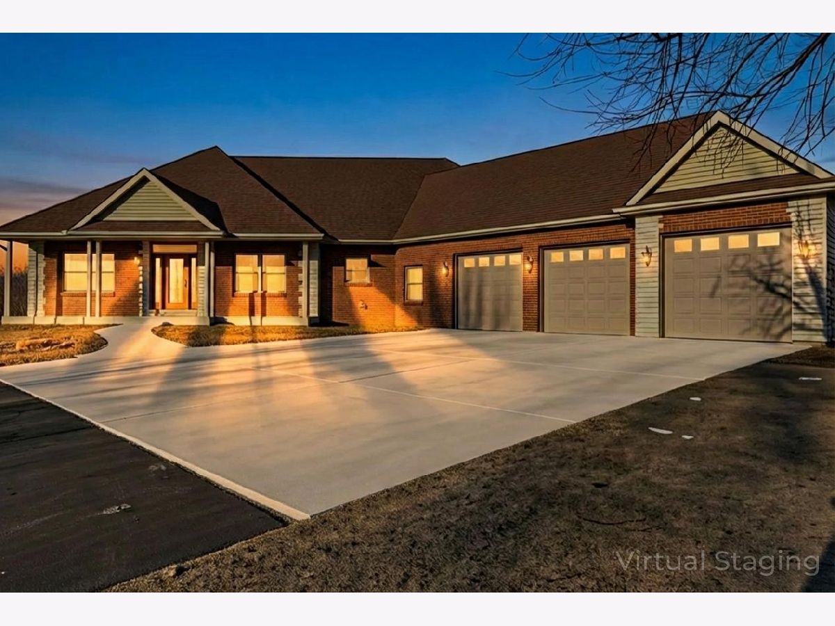  For Sale Stillman Valley Illinois, 6998 Hales Corner Road