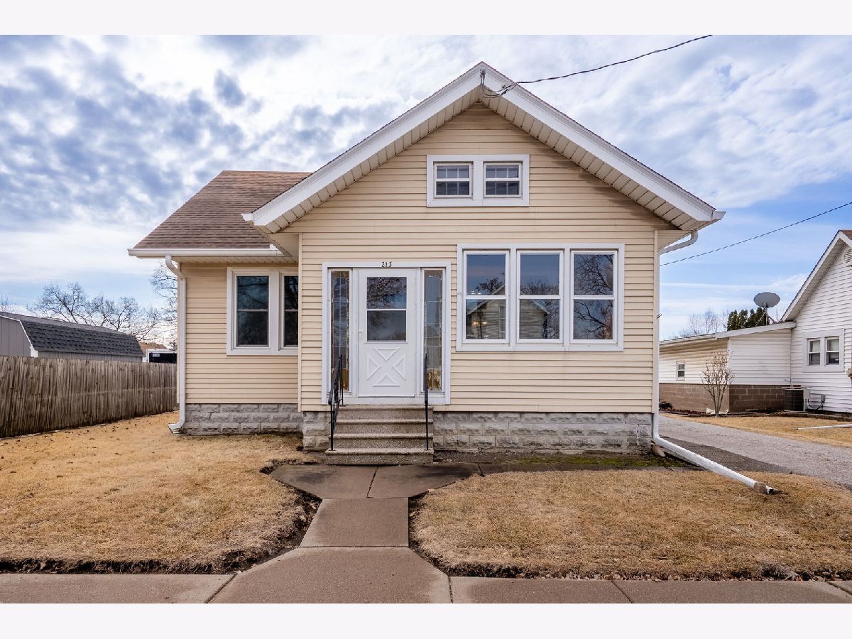  Sold Blue Grass Iowa, 213 E Mayne