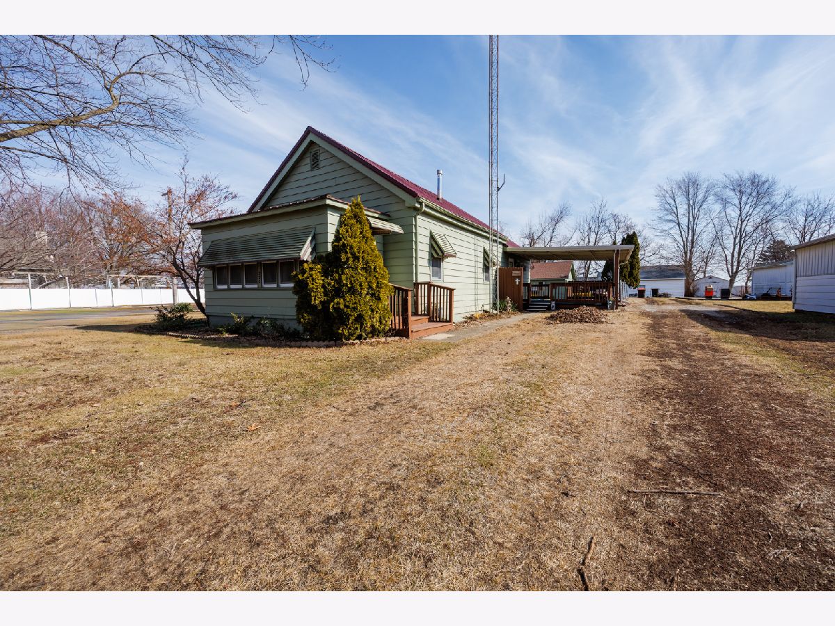  For Sale Wapella Illinois, 220 Locust Street