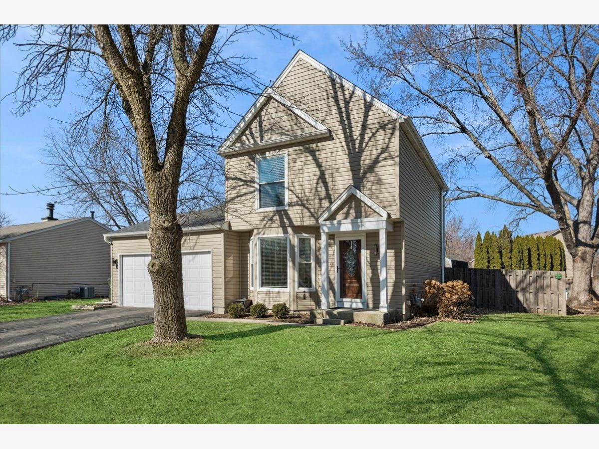 Homes For Sale Brook Crossing Naperville Illinois, 1137 Crimson Court