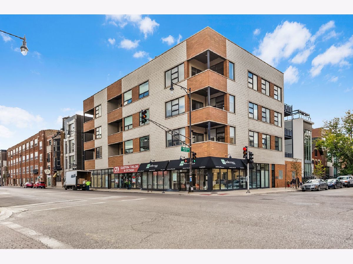  Rented Chicago Illinois, 1555 Wood