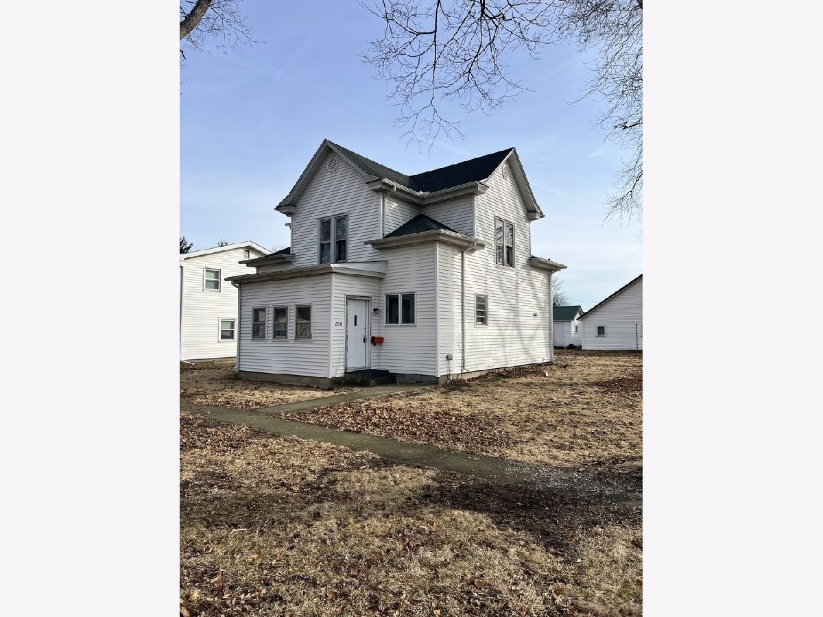  For Sale Ellsworth Illinois, 200 South Street