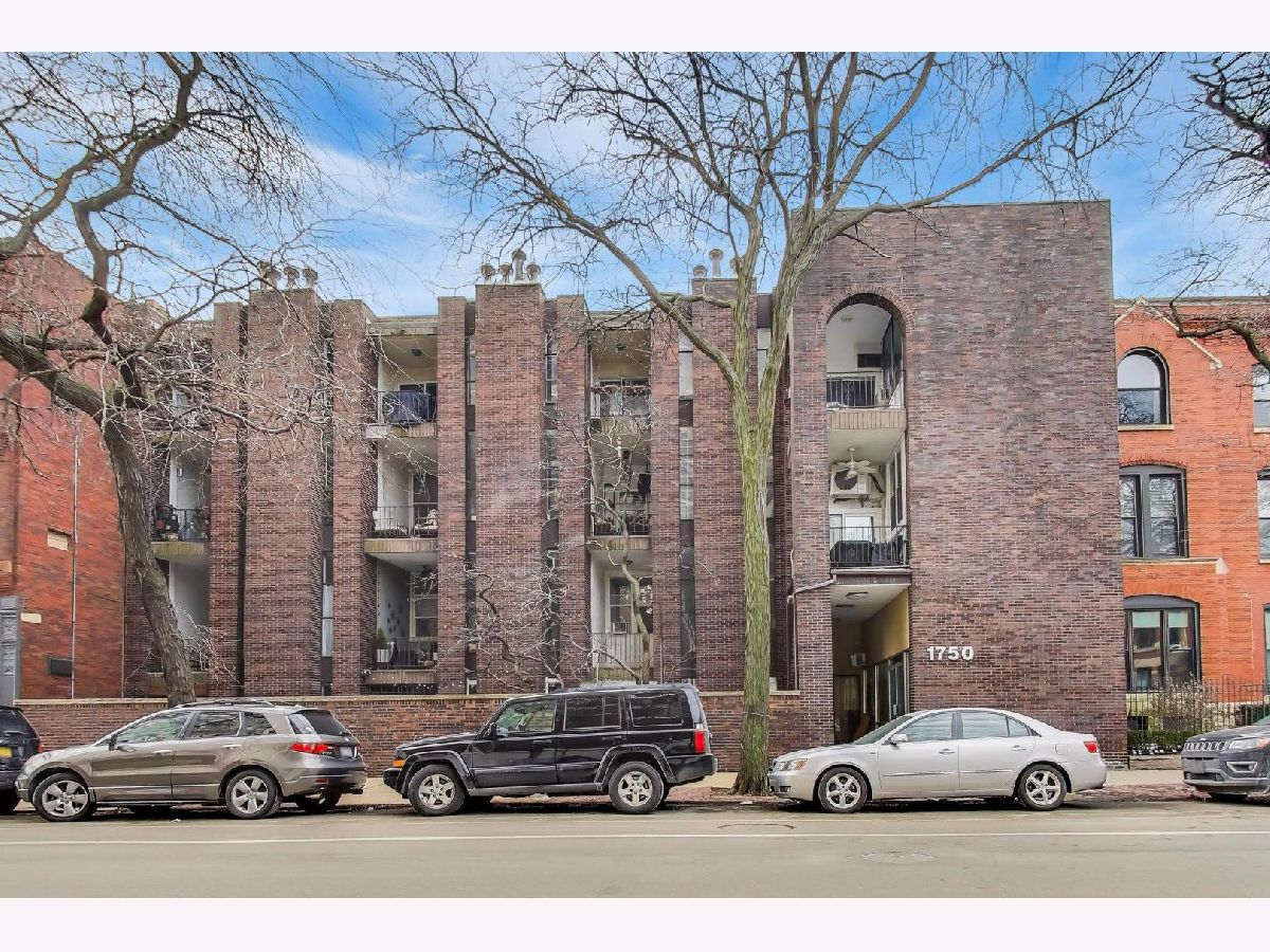  Sold Chicago Illinois, 1750 Wells