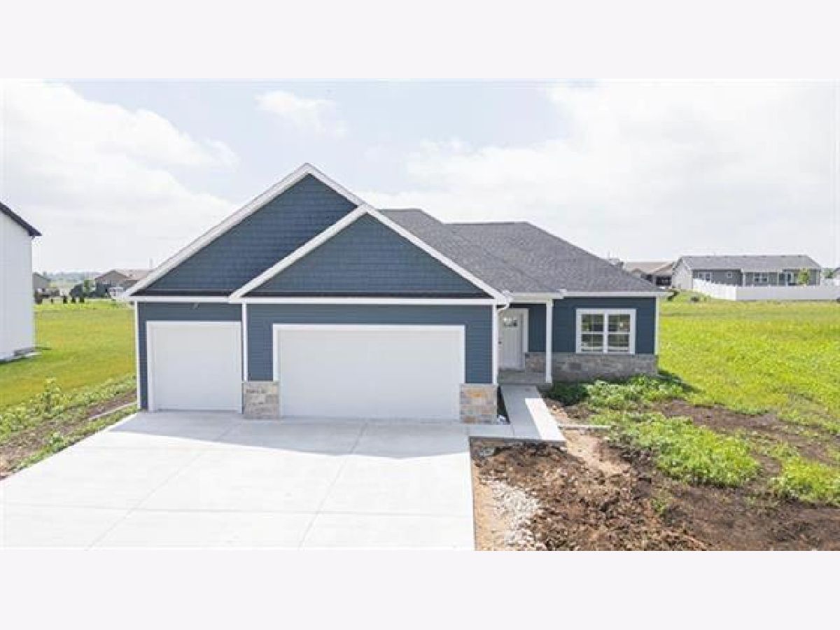  For Sale South Beloit Illinois, 14200 Prairie Commons Lane