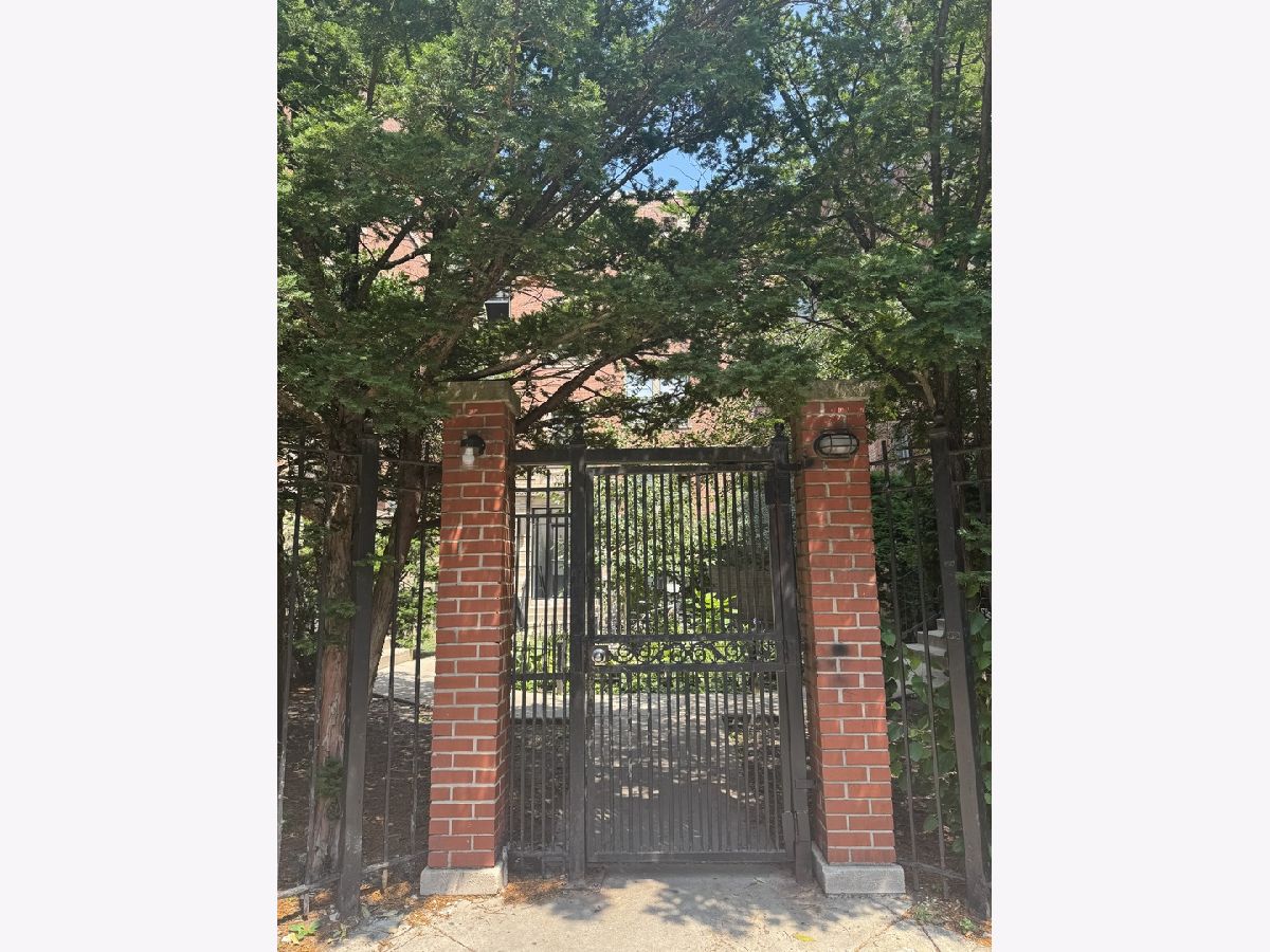  Rented Chicago Illinois, 7013 Paulina