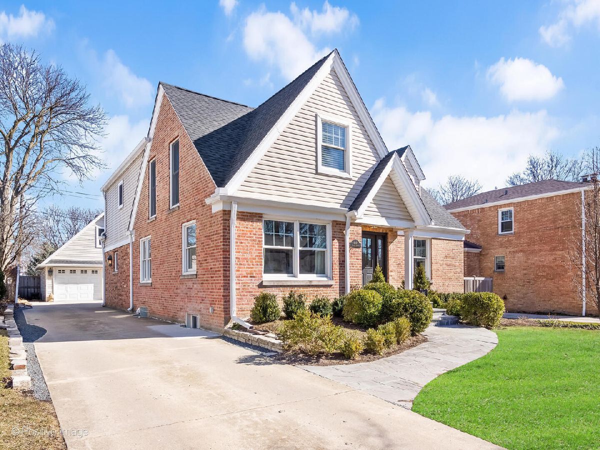 Homes & Townhomes For Sale Field Park Western Springs Illinois, 4049 Harvey Avenue