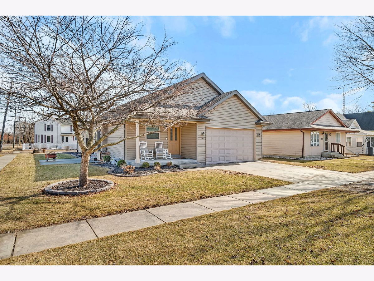  For Sale Seneca Illinois, 368 Crotty Avenue