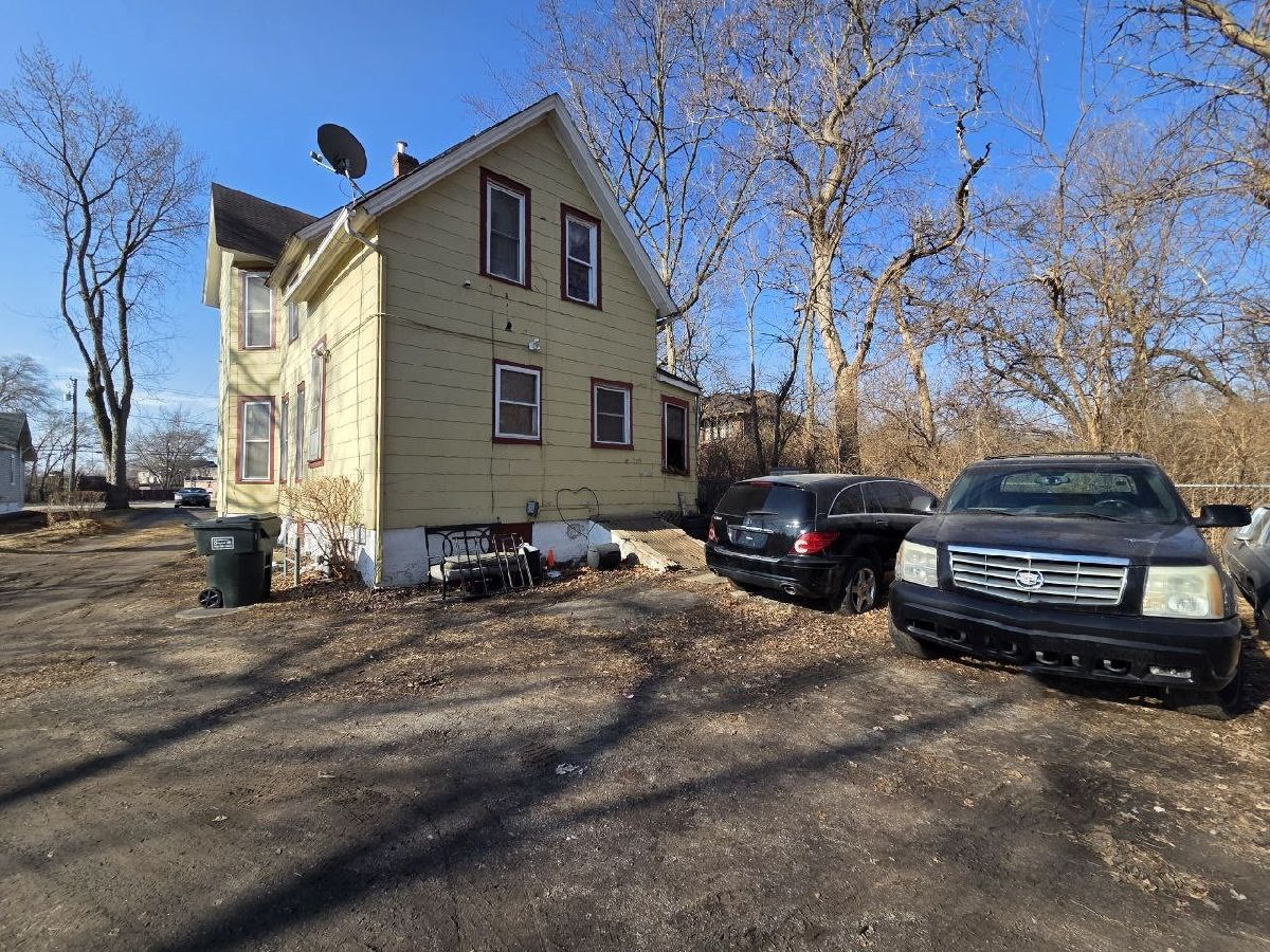  For Sale Dolton Illinois, 14131 Lincoln Avenue