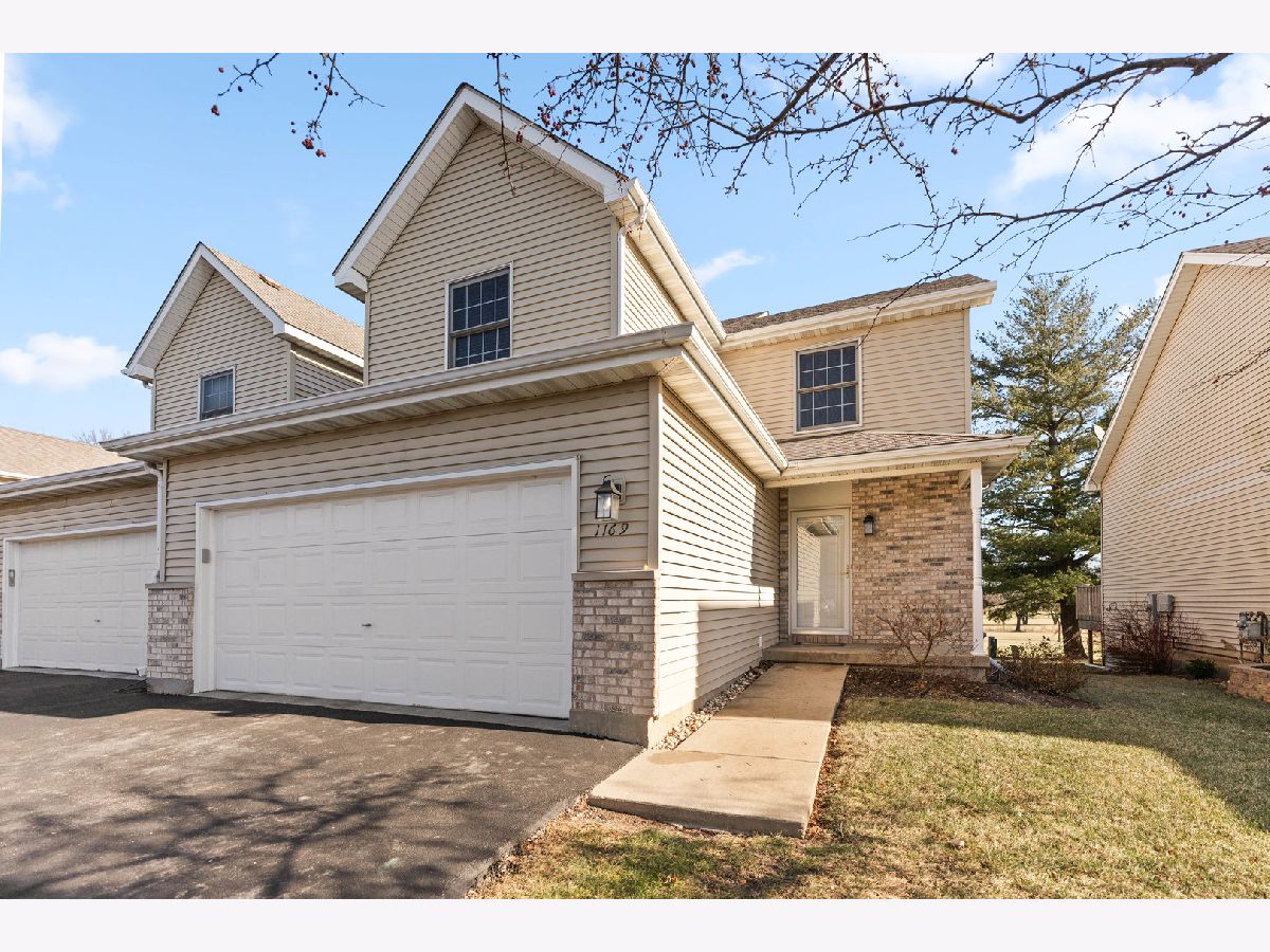 Townhomes For Sale Greenview Townhomes Dekalb Illinois, 1169 Golf Court
