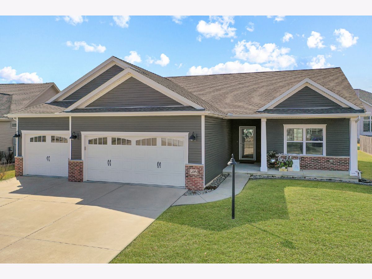 Homes & Condos & Townhomes For Sale Liberty On The Lakes Savoy Illinois, 205 Potomac Avenue