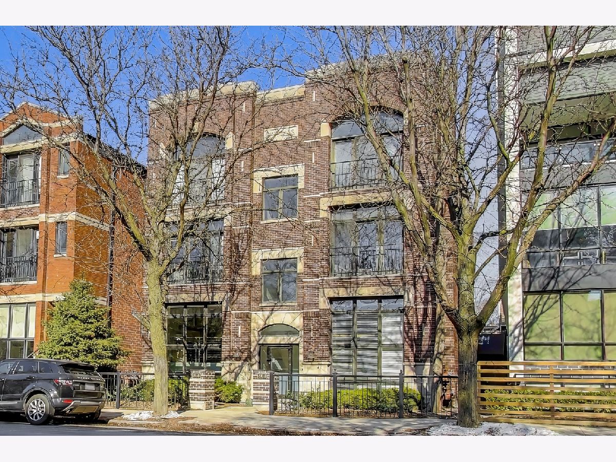 Condos & Townhomes & Homes For Sale Bucktown Chicago Illinois, 1910 Armitage Avenue