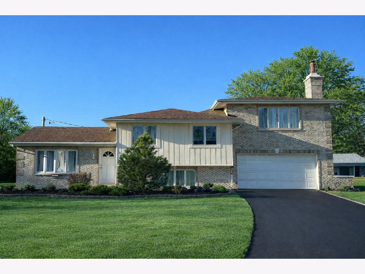  For Rent Willowbrook Illinois, 325 Central