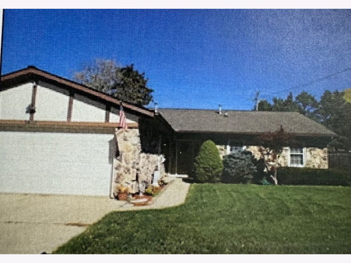  Rented Sterling Illinois, 1402 Lynn