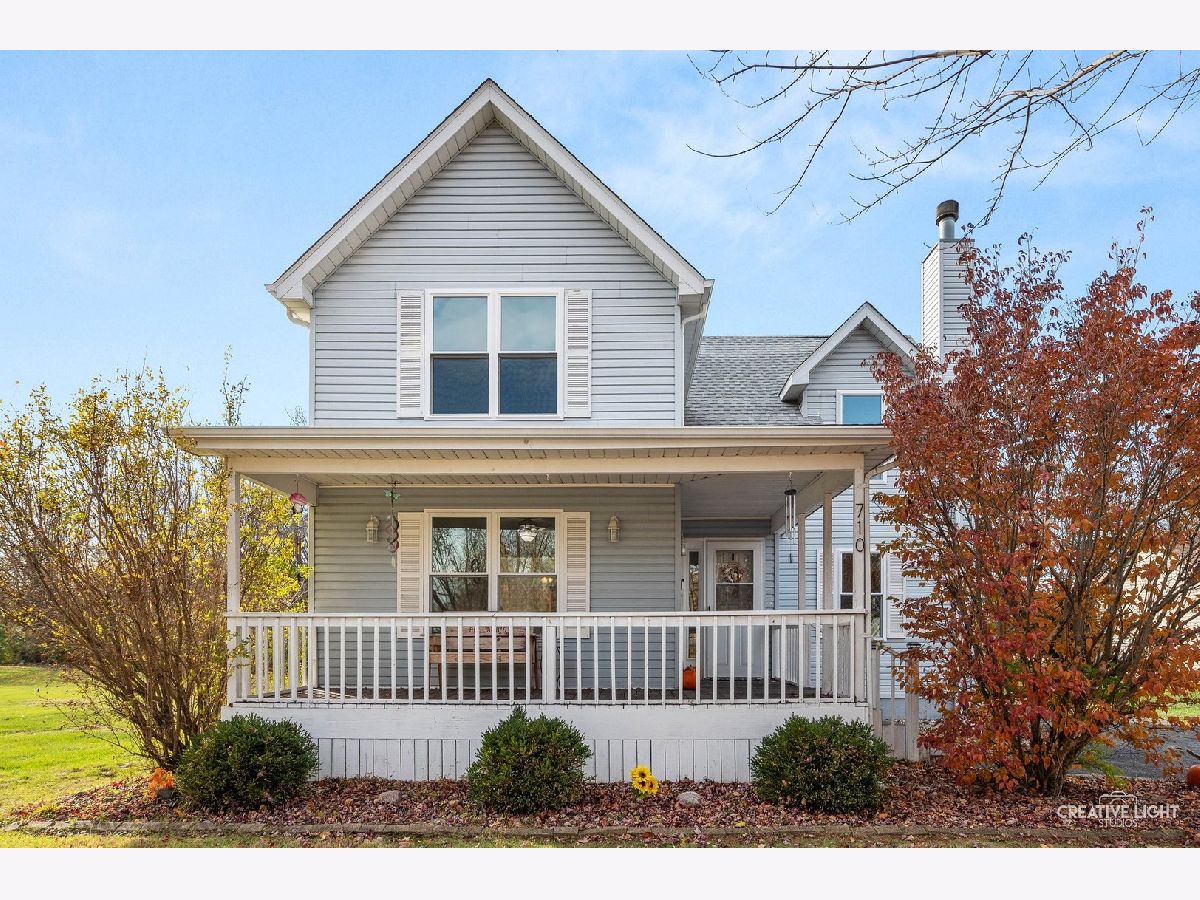  For Sale Seneca Illinois, 710 Daisy Court