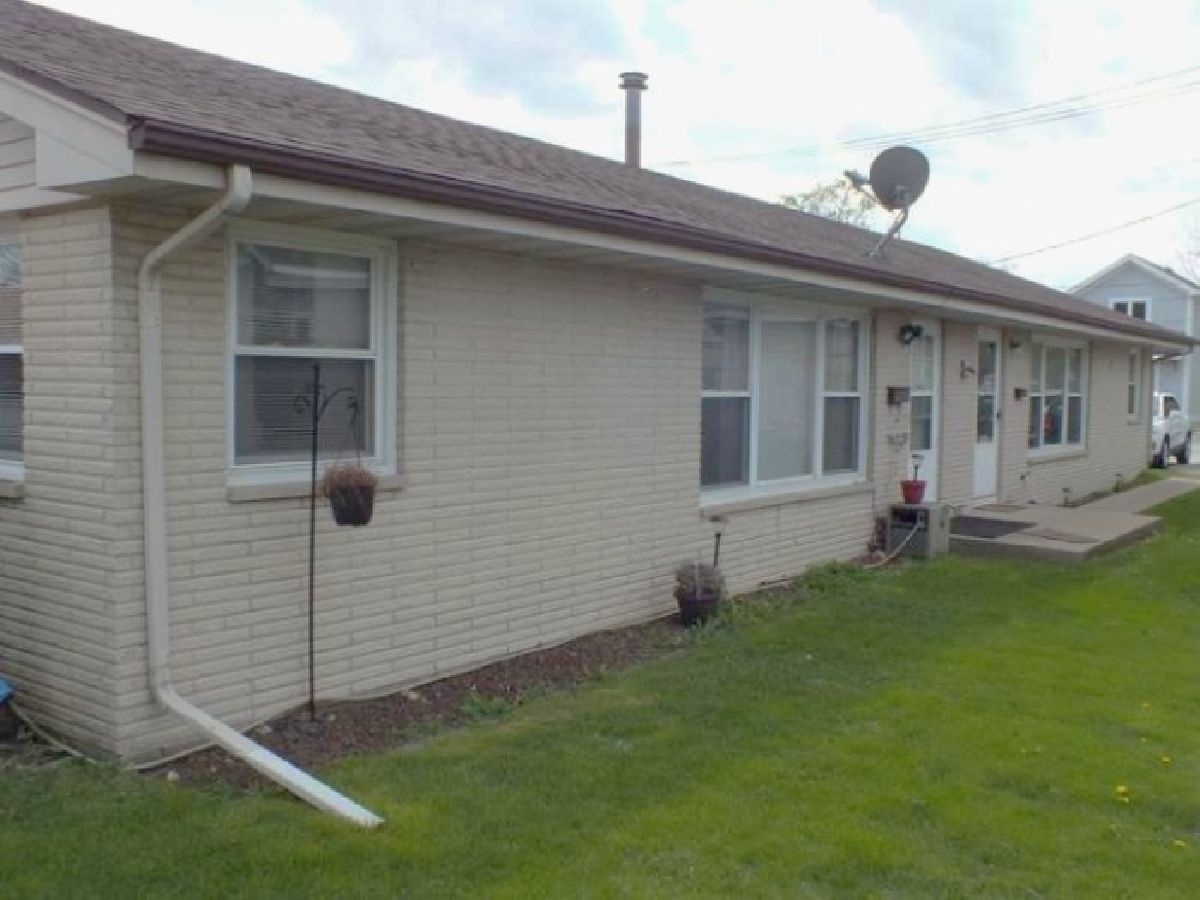  Rented Lockport Illinois, 557 Division