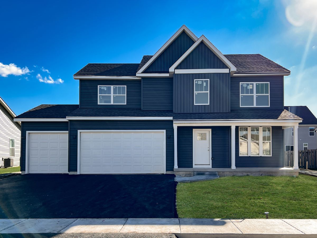  For Sale Cortland Illinois, 94 Crabapple Avenue