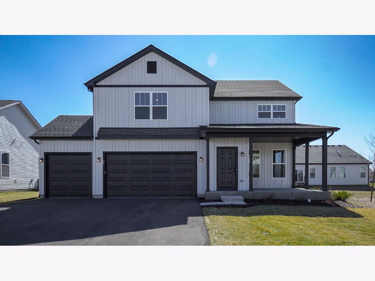  For Sale Cortland Illinois, 20 Sandalwood Avenue