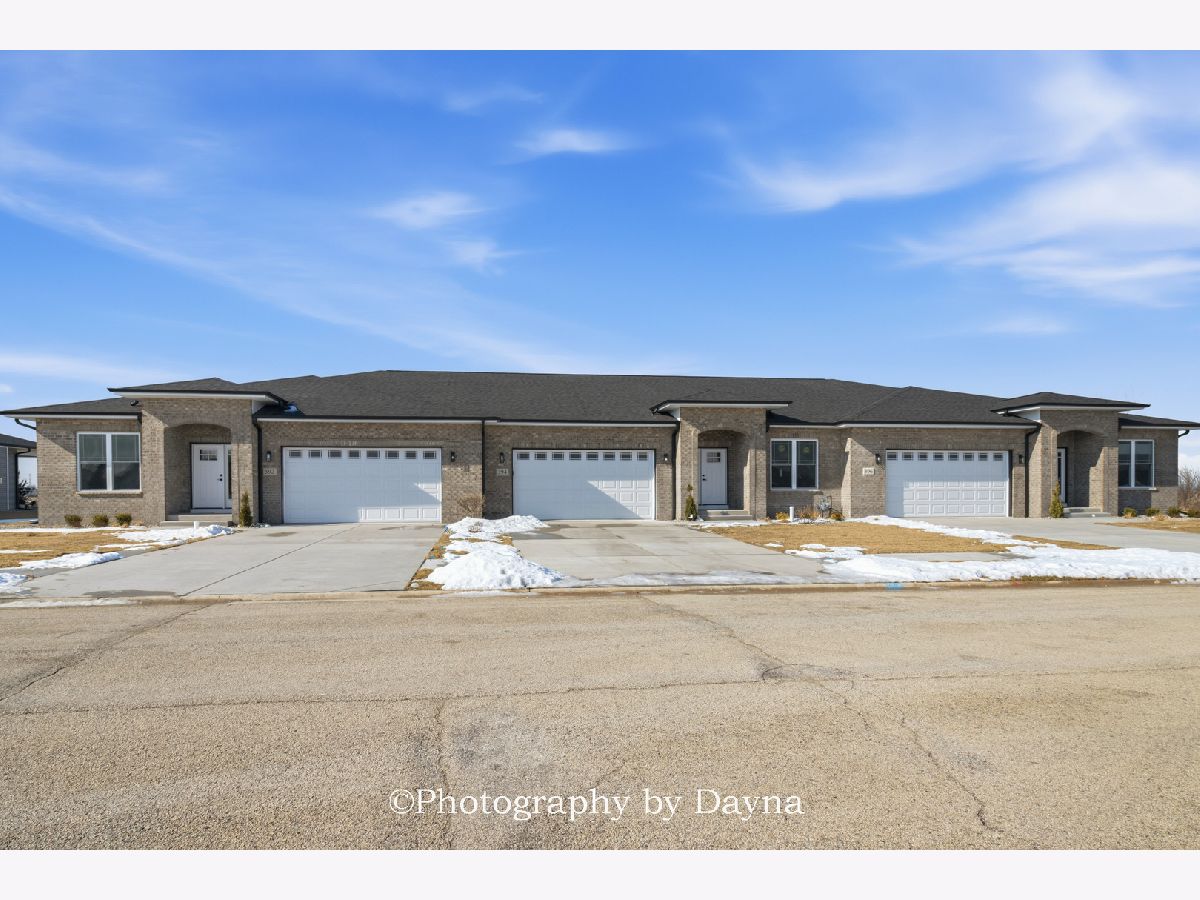  For Sale Manteno Illinois, 392 White Hawk Way