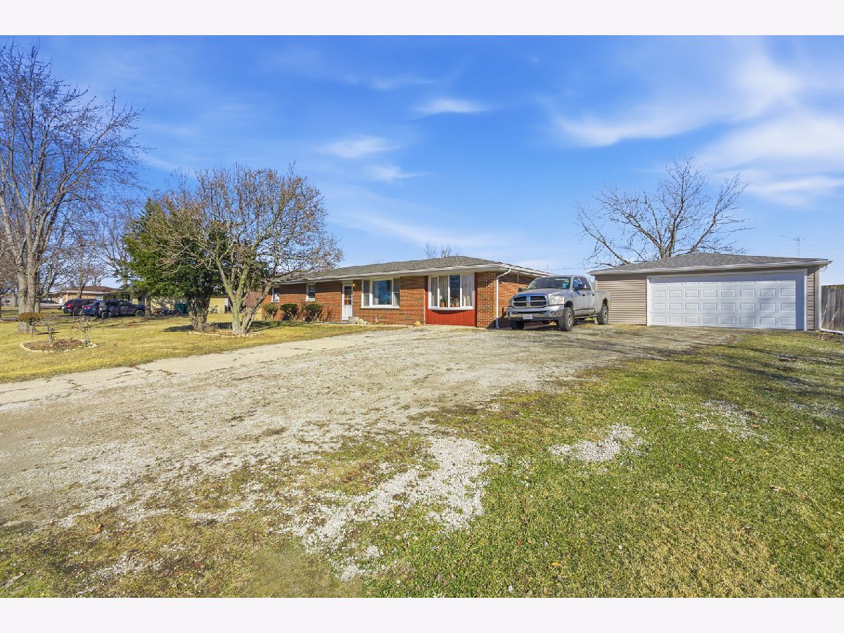  For Sale Joliet Illinois, 2225 Loganberry Street
