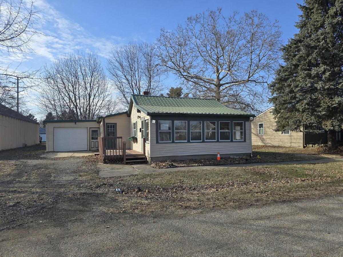  For Sale Winnebago Illinois, 204 Pecatonica Street