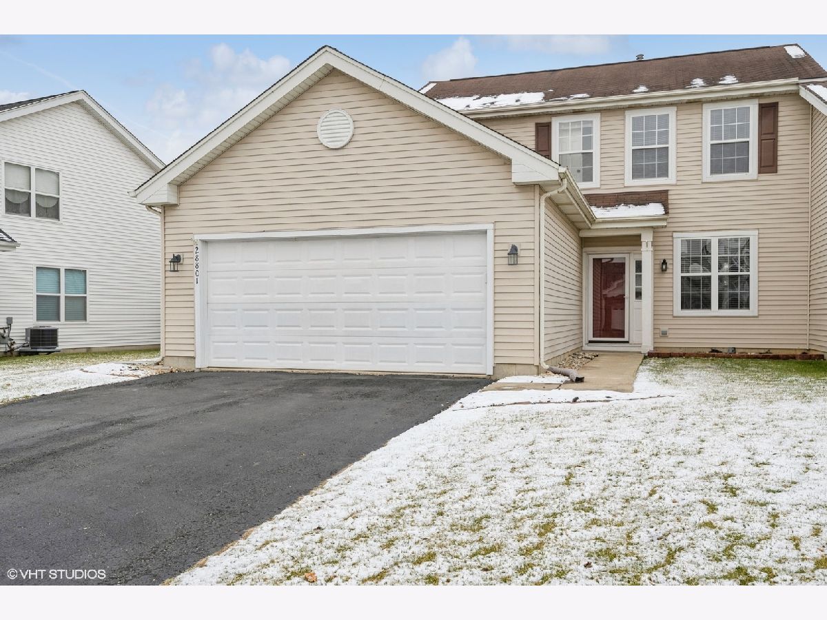  For Sale Lakemoor Illinois, 28801 Sawmill Lane