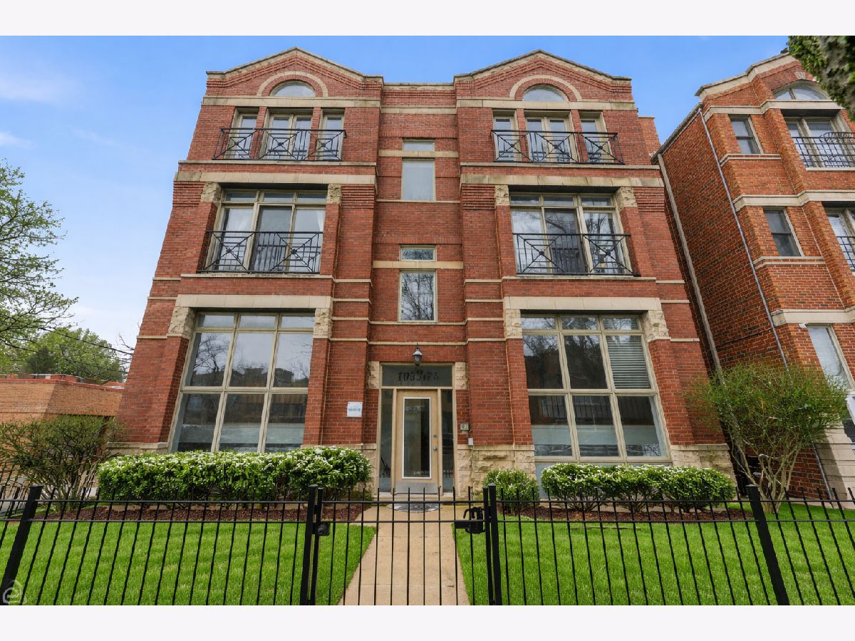  For Sale Chicago Illinois, 1035 Taylor Street