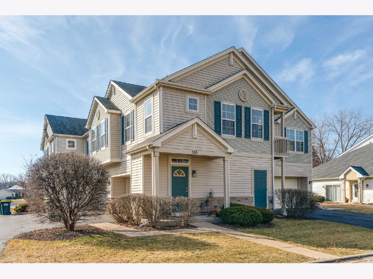  For Sale Lakemoor Illinois, 585 Bridle Court