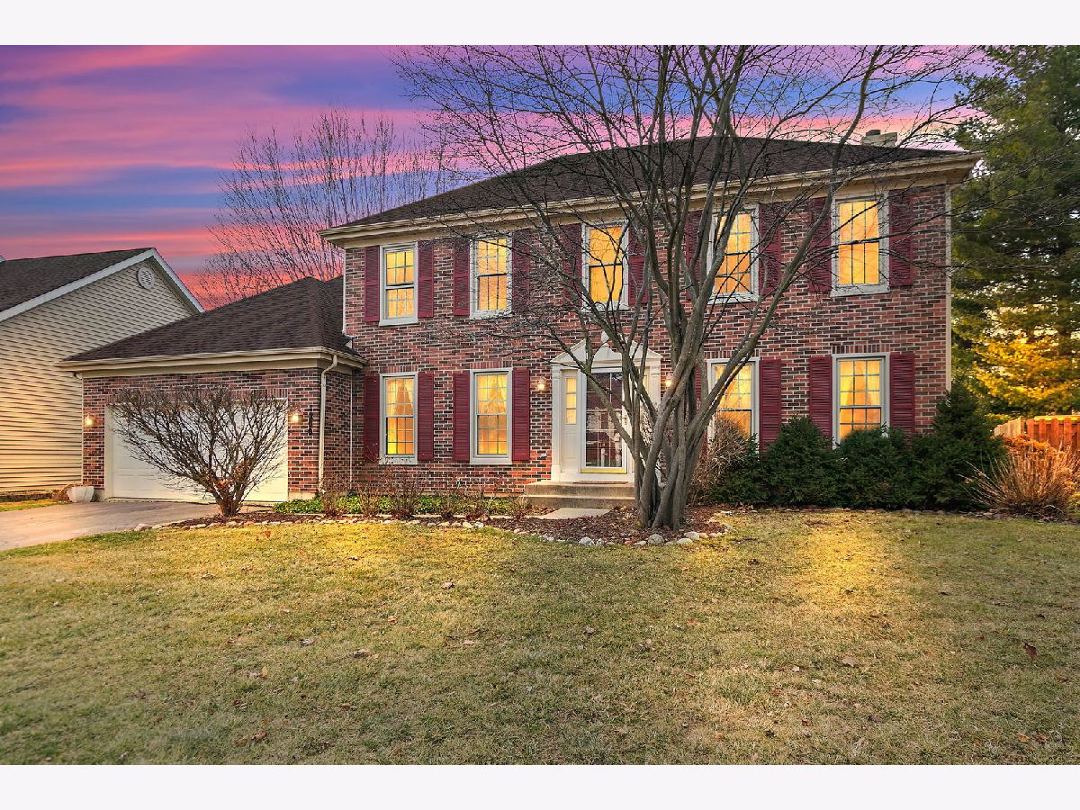 Townhomes & Condos & Homes For Sale Cobblers Crossing Elgin Illinois, 1200 Deep Woods Drive