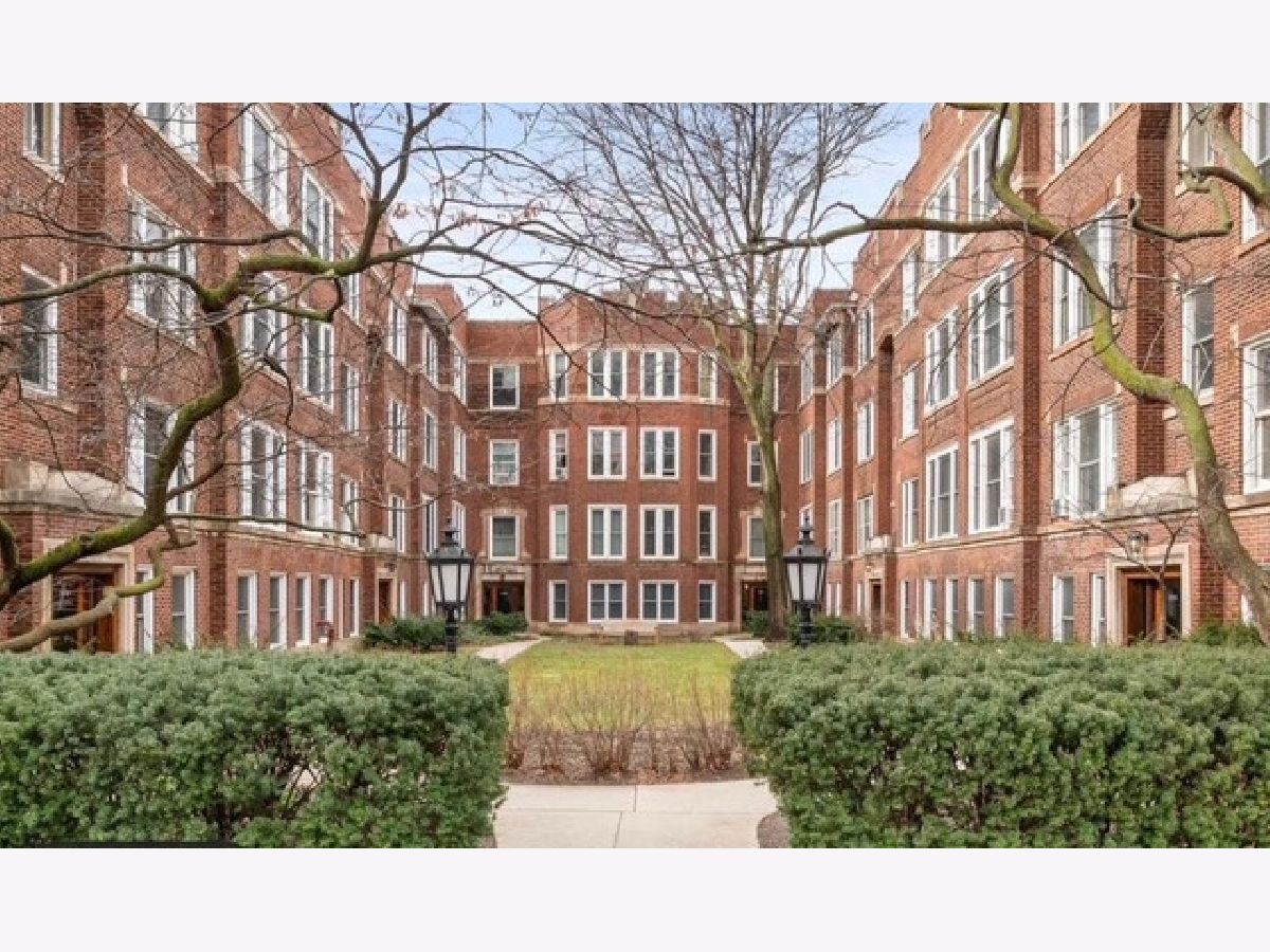  For Sale Chicago Illinois, 5470 Woodlawn Avenue