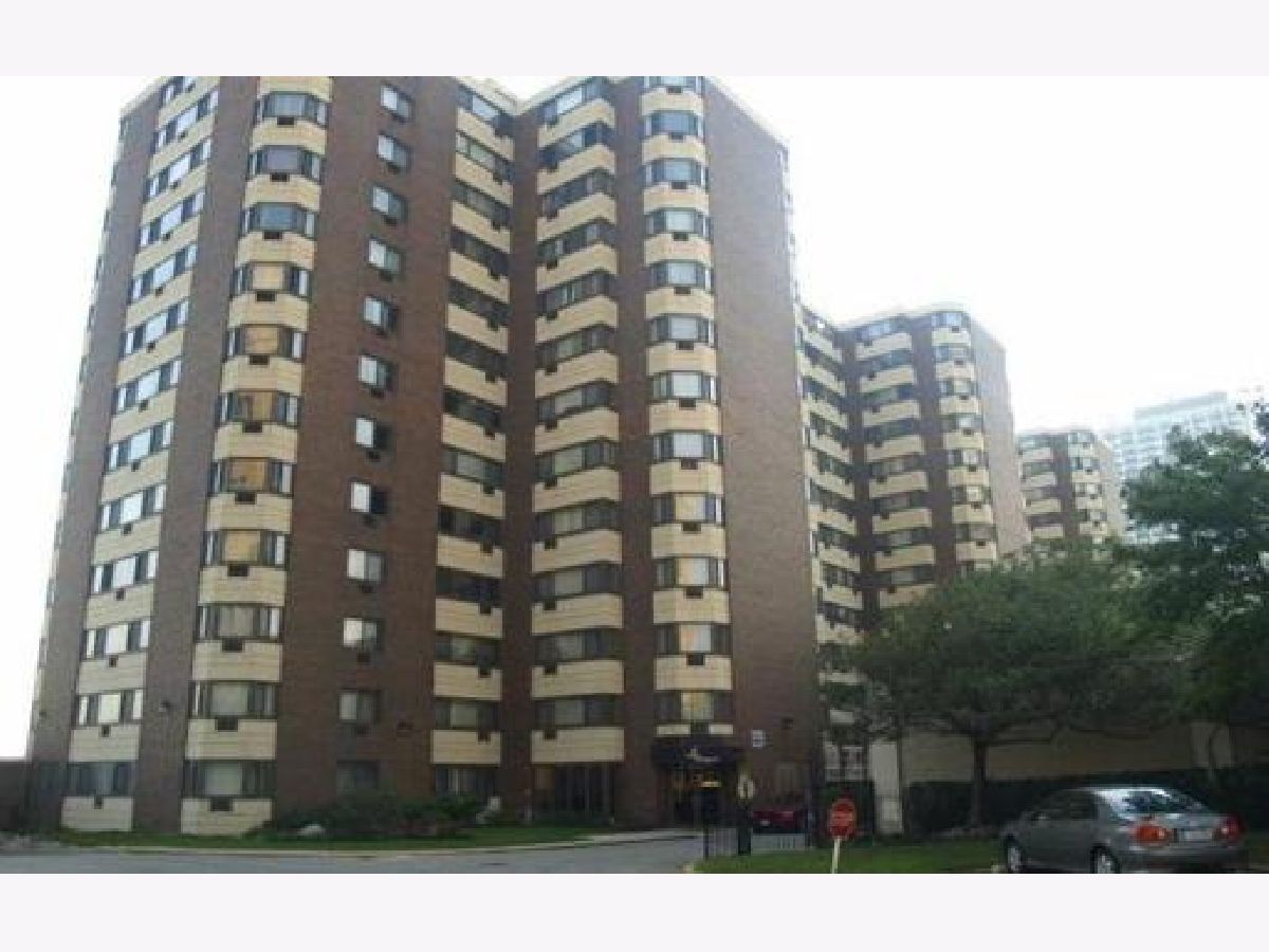 Condominiums For Rent Lake Terrace Condominiums Chicago Illinois