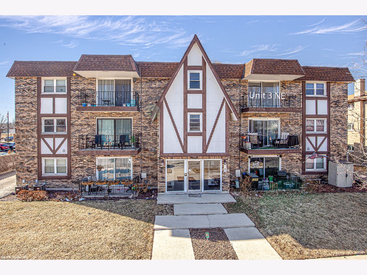  Rented Oak Lawn Illinois, 11036 Kilpatrick