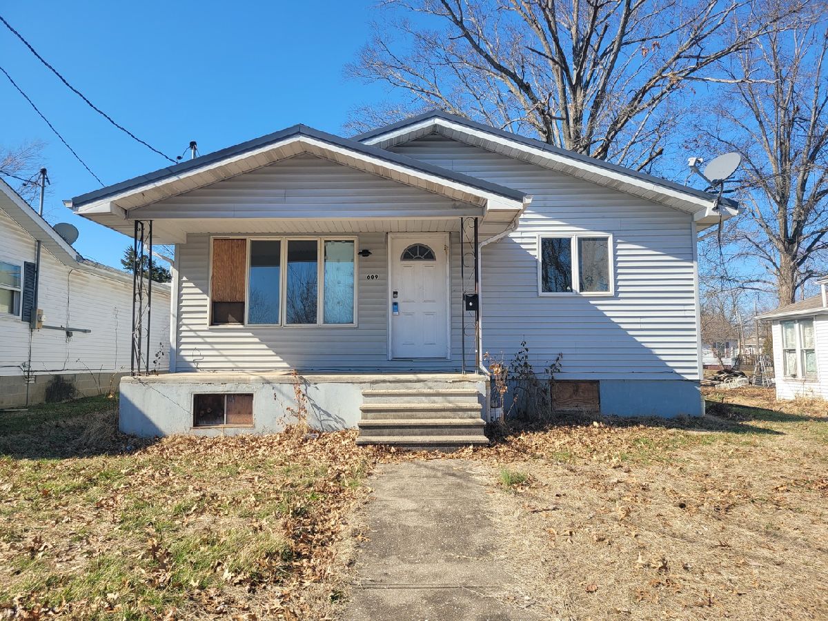  Sold Harrisburg Illinois, 609 Ledford